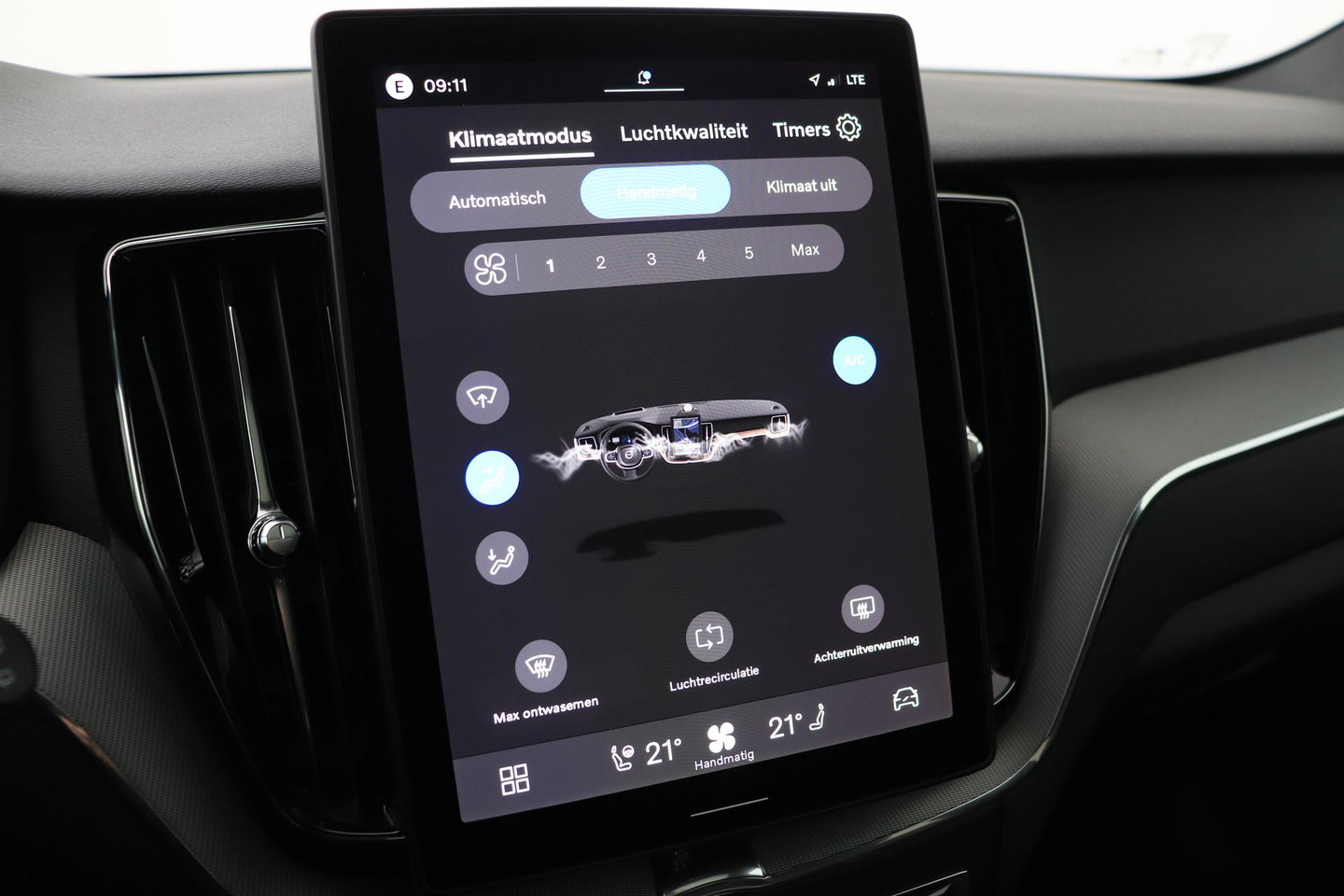 Volvo XC60 2.0 T6 Plug-in hybrid AWD Plus Black Edition | Harman/Kardon | Panoramadak | Pilot Assist | 21 Inch
