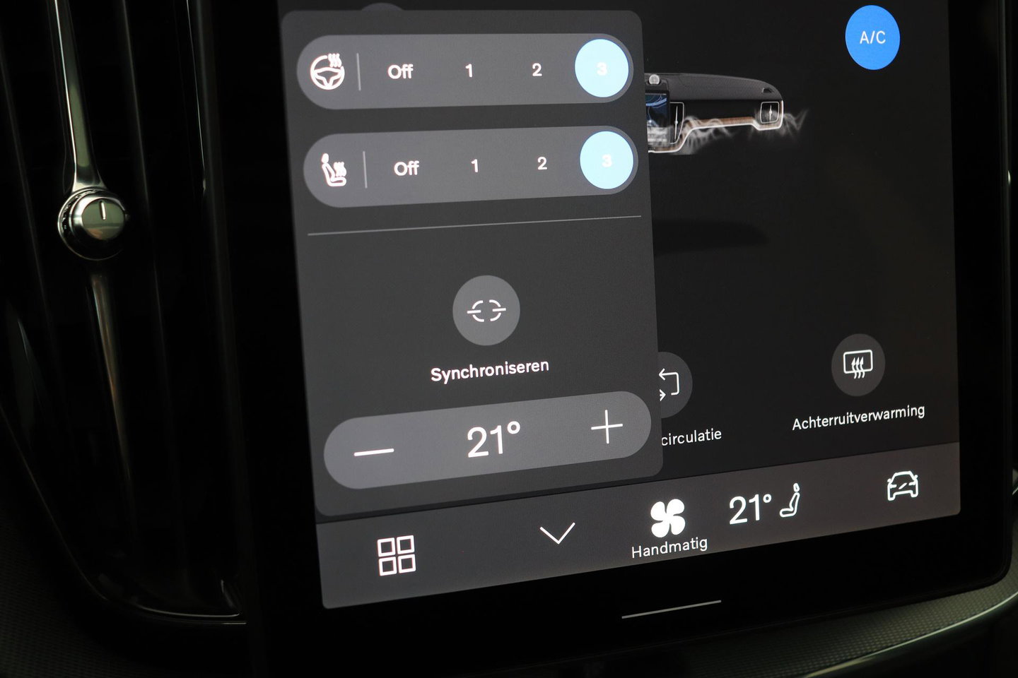 Volvo XC60 2.0 T6 Plug-in hybrid AWD Plus Black Edition | Harman/Kardon | Panoramadak | Pilot Assist | 21 Inch