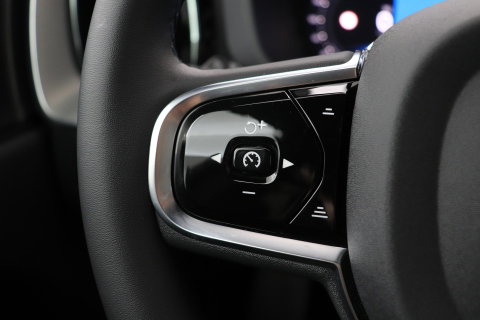 Volvo XC60 2.0 T6 Plug-in hybrid AWD Plus Black Edition | Harman/Kardon | Panoramadak | Pilot Assist | 21 Inch