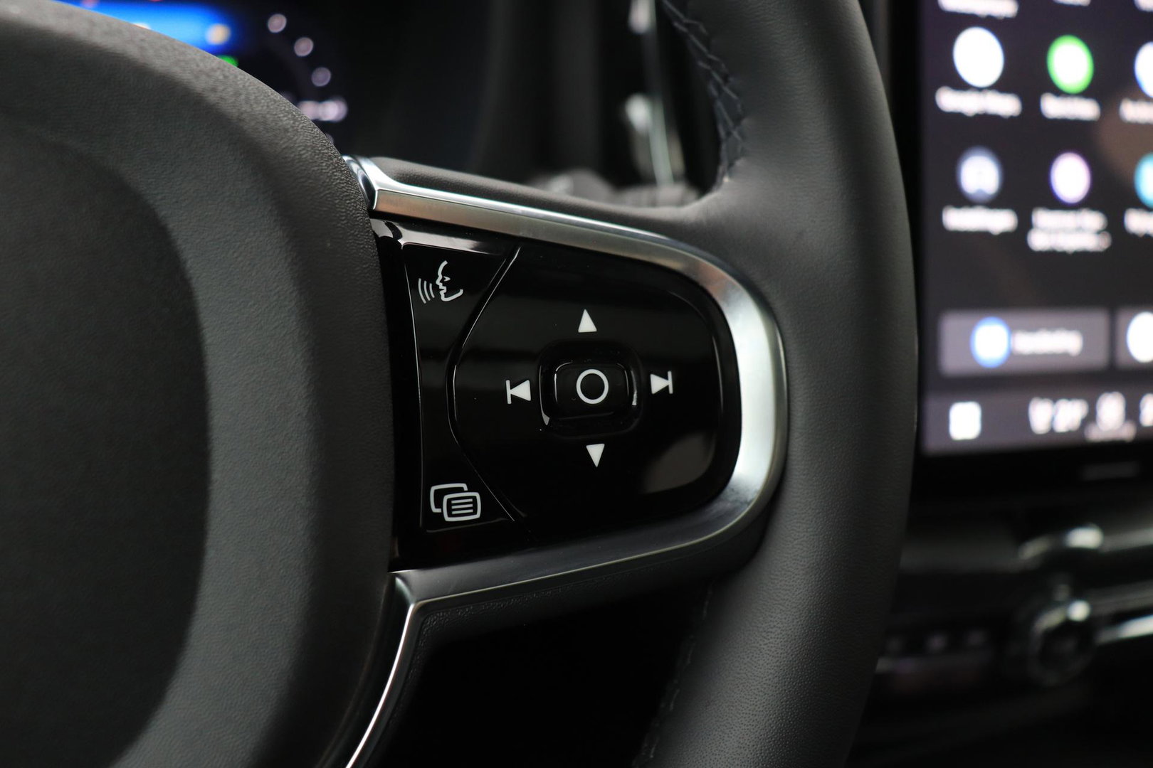 Volvo XC60 2.0 T6 Plug-in hybrid AWD Plus Black Edition | Harman/Kardon | Panoramadak | Pilot Assist | 21 Inch