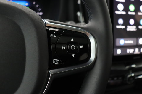 Volvo XC60 2.0 T6 Plug-in hybrid AWD Plus Black Edition | Harman/Kardon | Panoramadak | Pilot Assist | 21 Inch