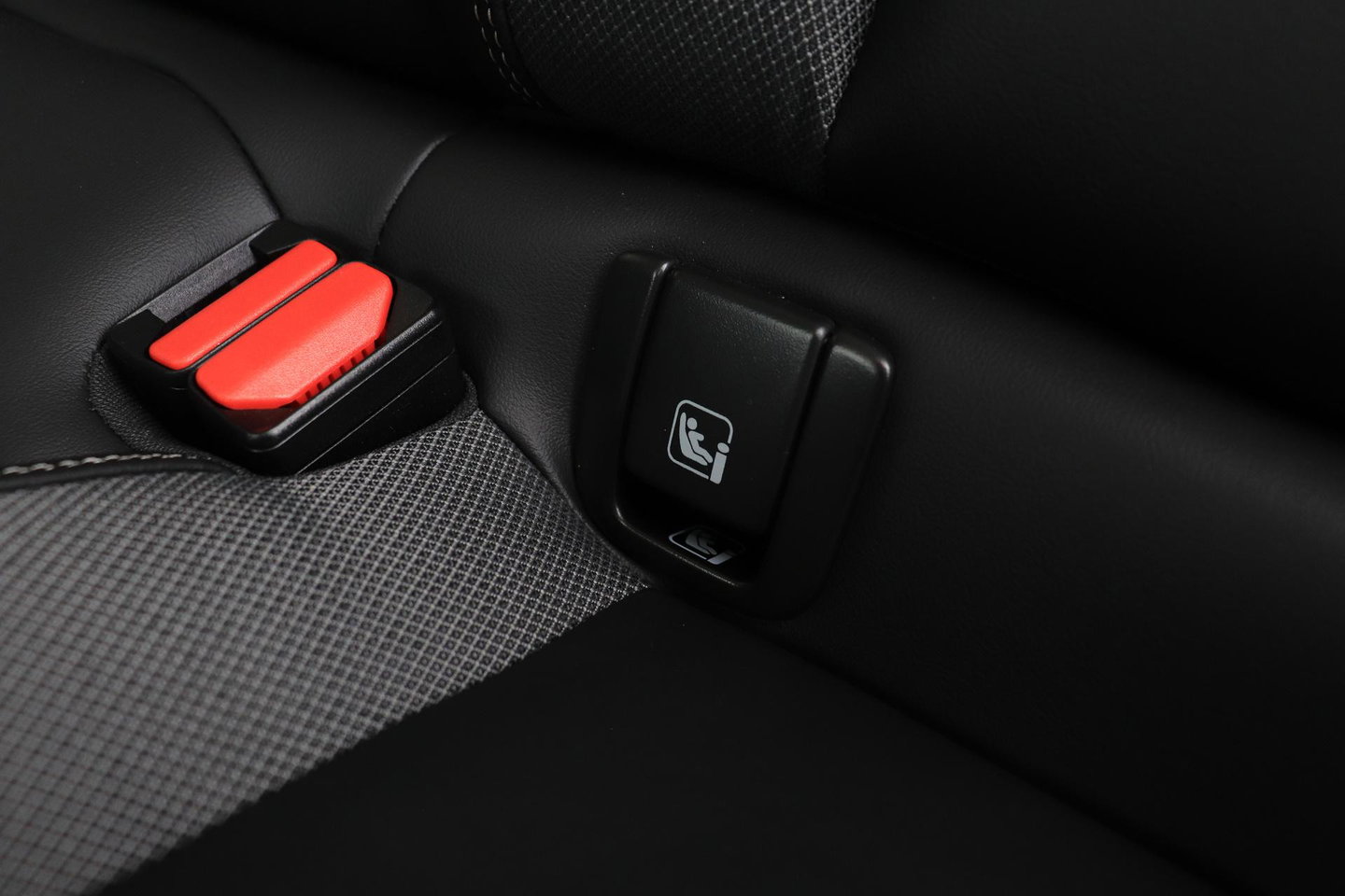 Volvo XC60 2.0 T6 Plug-in hybrid AWD Plus Black Edition | Harman/Kardon | Panoramadak | Pilot Assist | 21 Inch