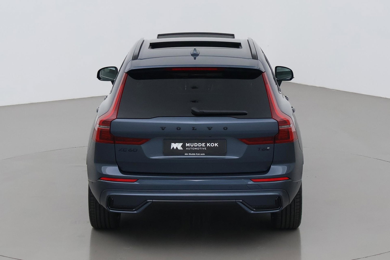 Volvo XC60 2.0 T6 Plug-in hybrid AWD Plus Black Edition | Harman/Kardon | Panoramadak | Pilot Assist | 21 Inch