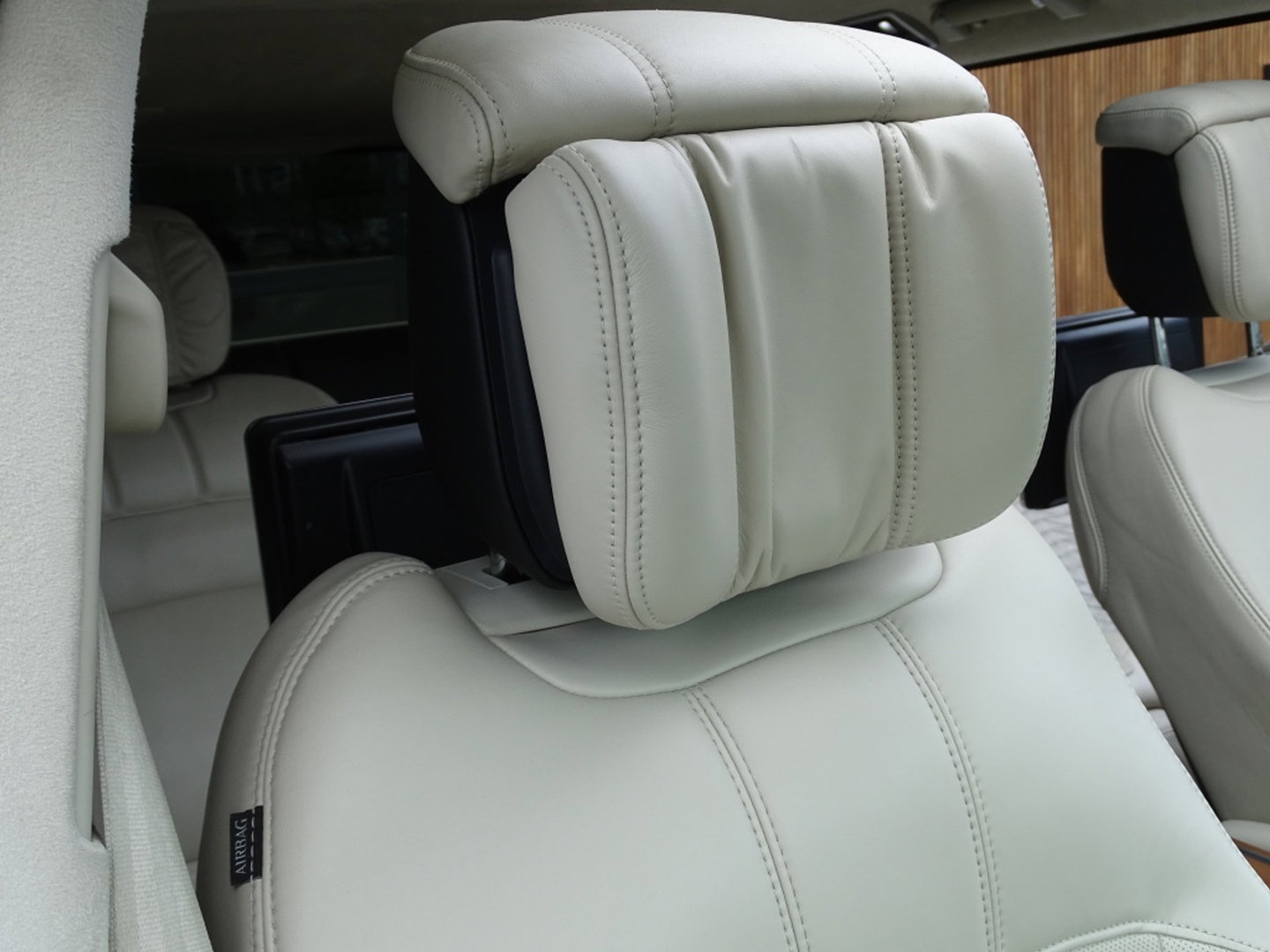 Land Rover Range Rover P400e Vogue 404PK Autobiography / LWB / SVO / Meridian / TV's / alcanatara
