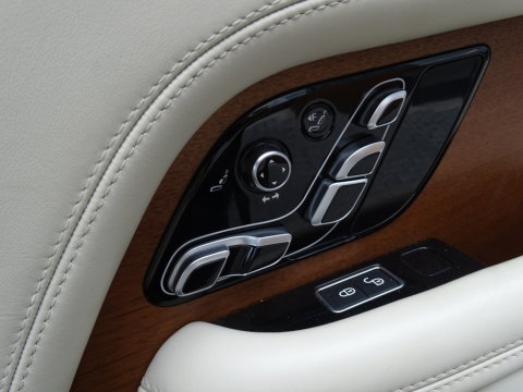 Land Rover Range Rover P400e Vogue 404PK Autobiography / LWB / SVO / Meridian / TV's / alcanatara