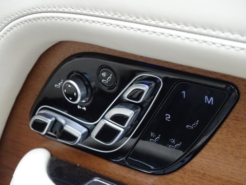 Land Rover Range Rover P400e Vogue 404PK Autobiography / LWB / SVO / Meridian / TV's / alcanatara