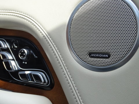 Land Rover Range Rover P400e Vogue 404PK Autobiography / LWB / SVO / Meridian / TV's / alcanatara