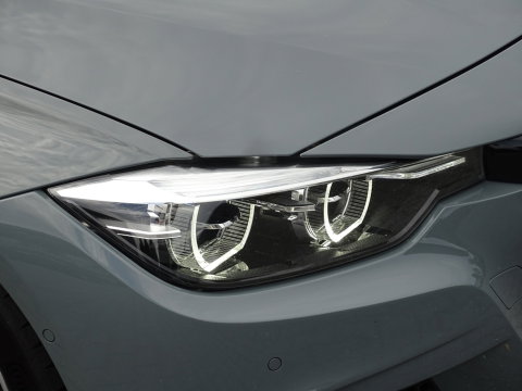 BMW 3 Serie Touring 340i 327PK M-sport / individual / Harman Kardon / ACC / Pano / Head-Up