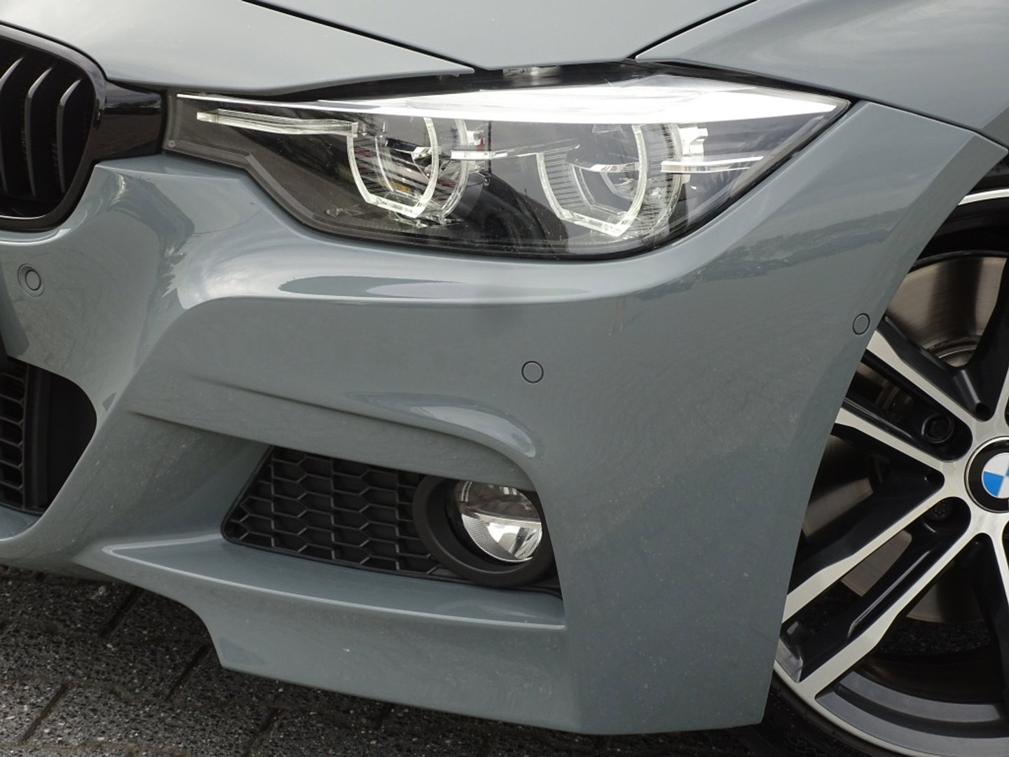 BMW 3 Serie Touring 340i 327PK M-sport / individual / Harman Kardon / ACC / Pano / Head-Up