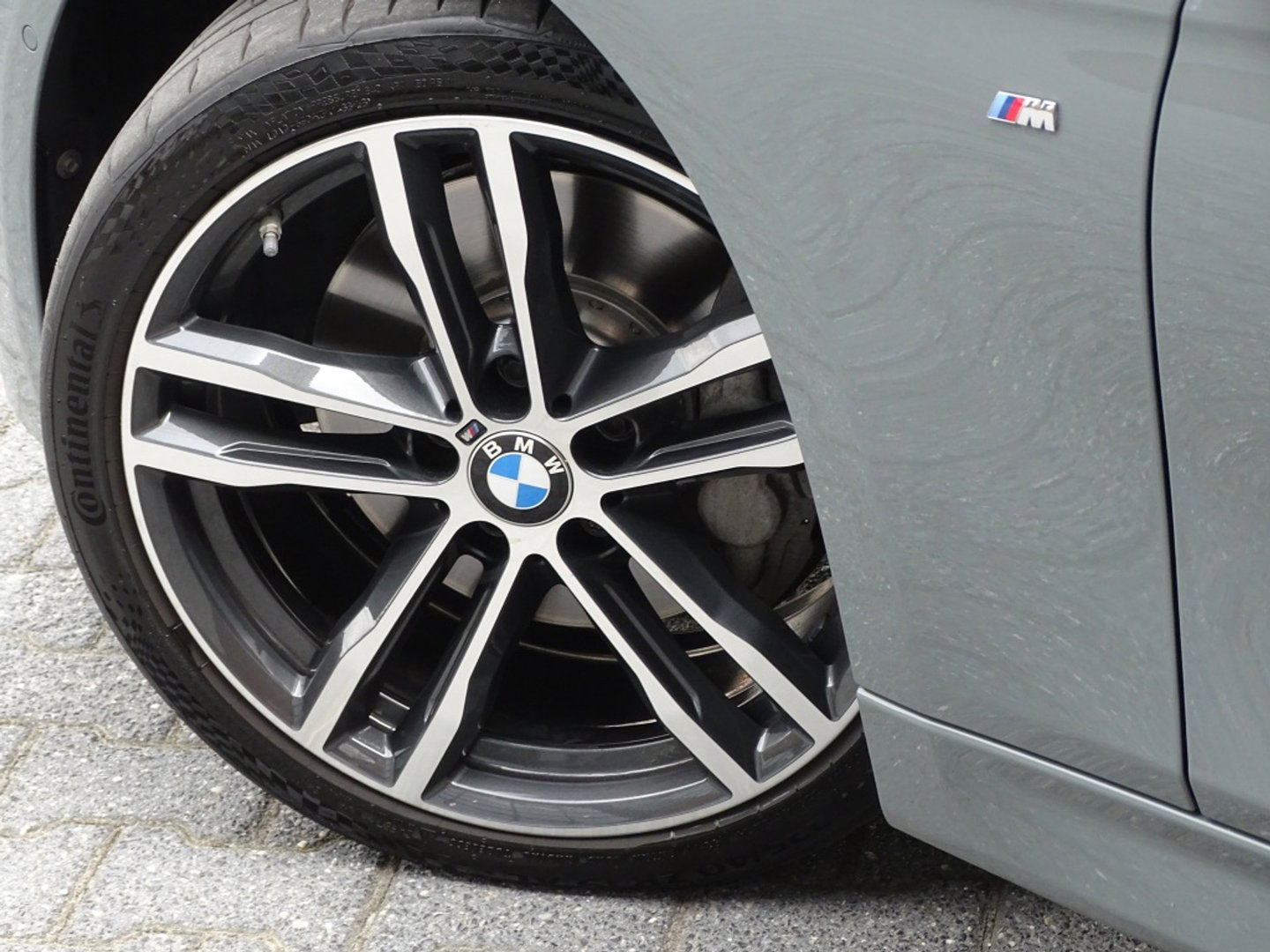 BMW 3 Serie Touring 340i 327PK M-sport / individual / Harman Kardon / ACC / Pano / Head-Up