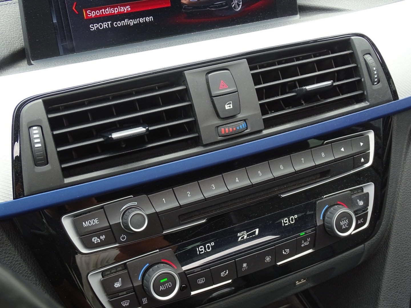 BMW 3 Serie Touring 340i 327PK M-sport / individual / Harman Kardon / ACC / Pano / Head-Up
