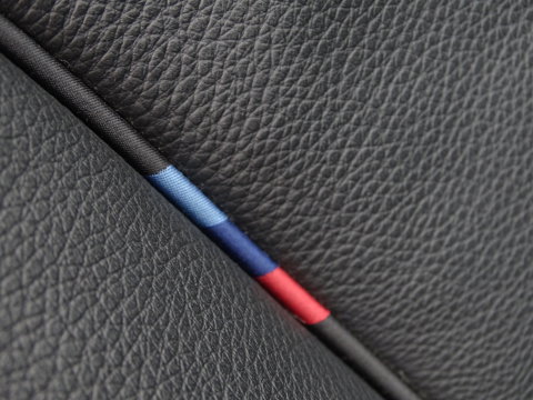 BMW 3 Serie Touring 340i 327PK M-sport / individual / Harman Kardon / ACC / Pano / Head-Up