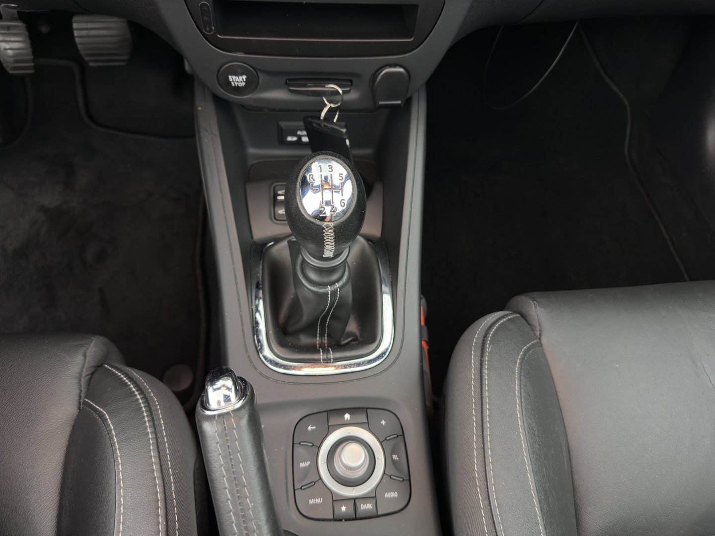 Renault Mégane Coupé-Cabriolet 1.2 TCe Privilège *LEATHER | HEATED-SPORTSEATS | CARPLAY | KEYLESS | ECC | PDC | CRUISE | 17''ALU*