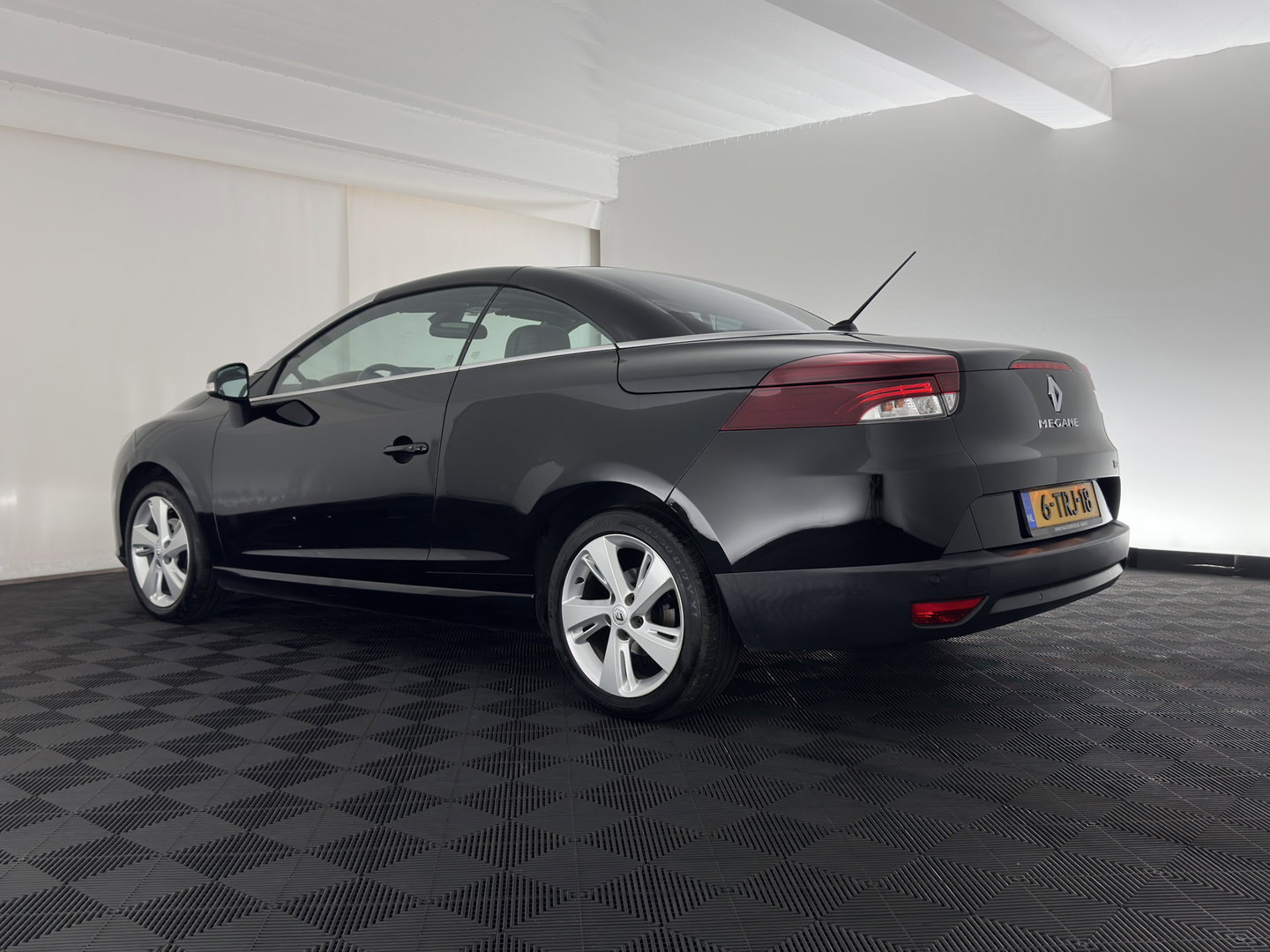 Renault Mégane Coupé-Cabriolet 1.2 TCe Privilège *LEATHER | HEATED-SPORTSEATS | CARPLAY | KEYLESS | ECC | PDC | CRUISE | 17''ALU*