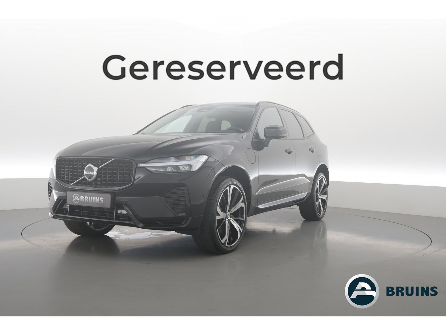 Volvo XC60 2.0 T6 Plug-in hybrid AWD Plus Dark - Luchtvering | Rijklaar! | Pano | Ventilatie | Stuur+Stoelverw. | Leder+Memory | 360*+PDC | Led | v