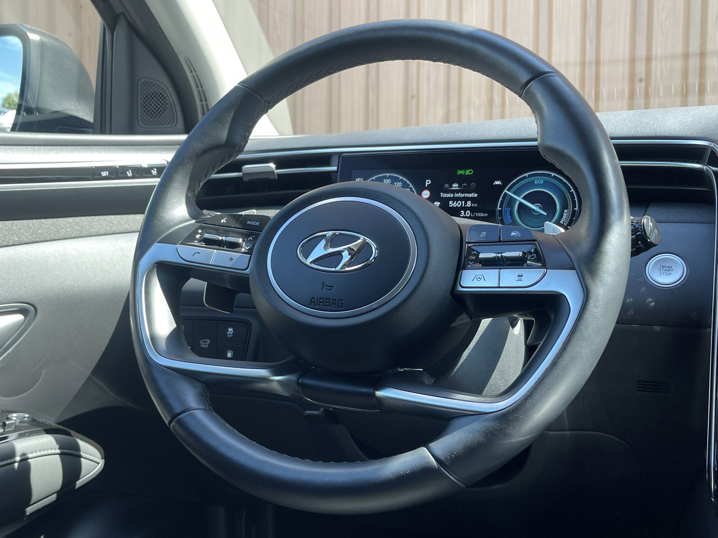 Hyundai Tucson 1.6 T-GDI PHEV Premium 4WD | Trekhaak | 360-Camera | Apple Carplay | Stoel Verkoeling | Stuur Verwarming |