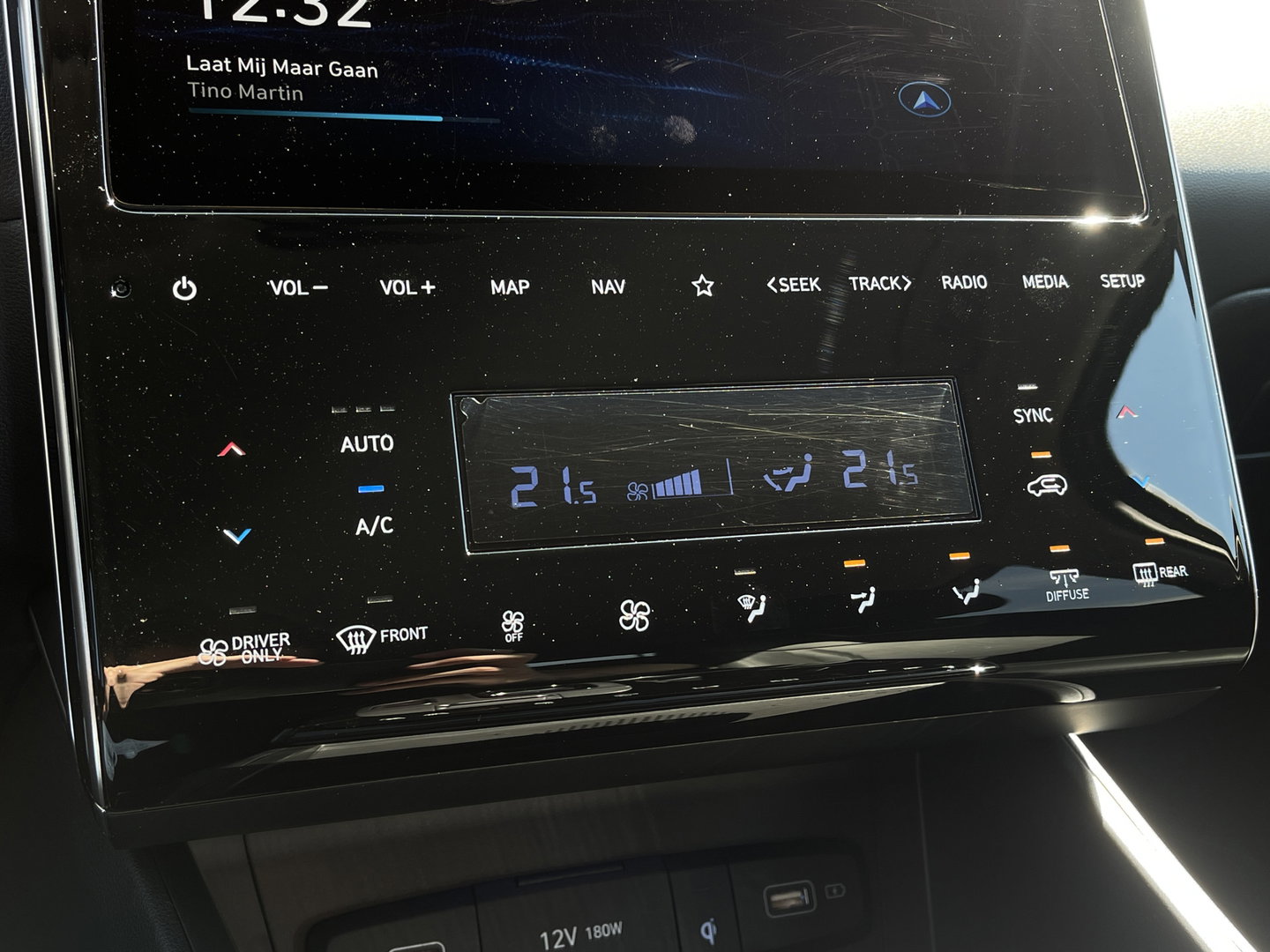 Hyundai Tucson 1.6 T-GDI PHEV Premium 4WD | Trekhaak | 360-Camera | Apple Carplay | Stoel Verkoeling | Stuur Verwarming |