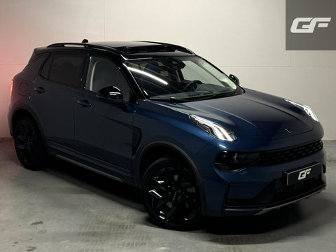 Lynk & Co 01 1.5 Plug-in Black Edition Pano Sfeer. CarPlay 360°