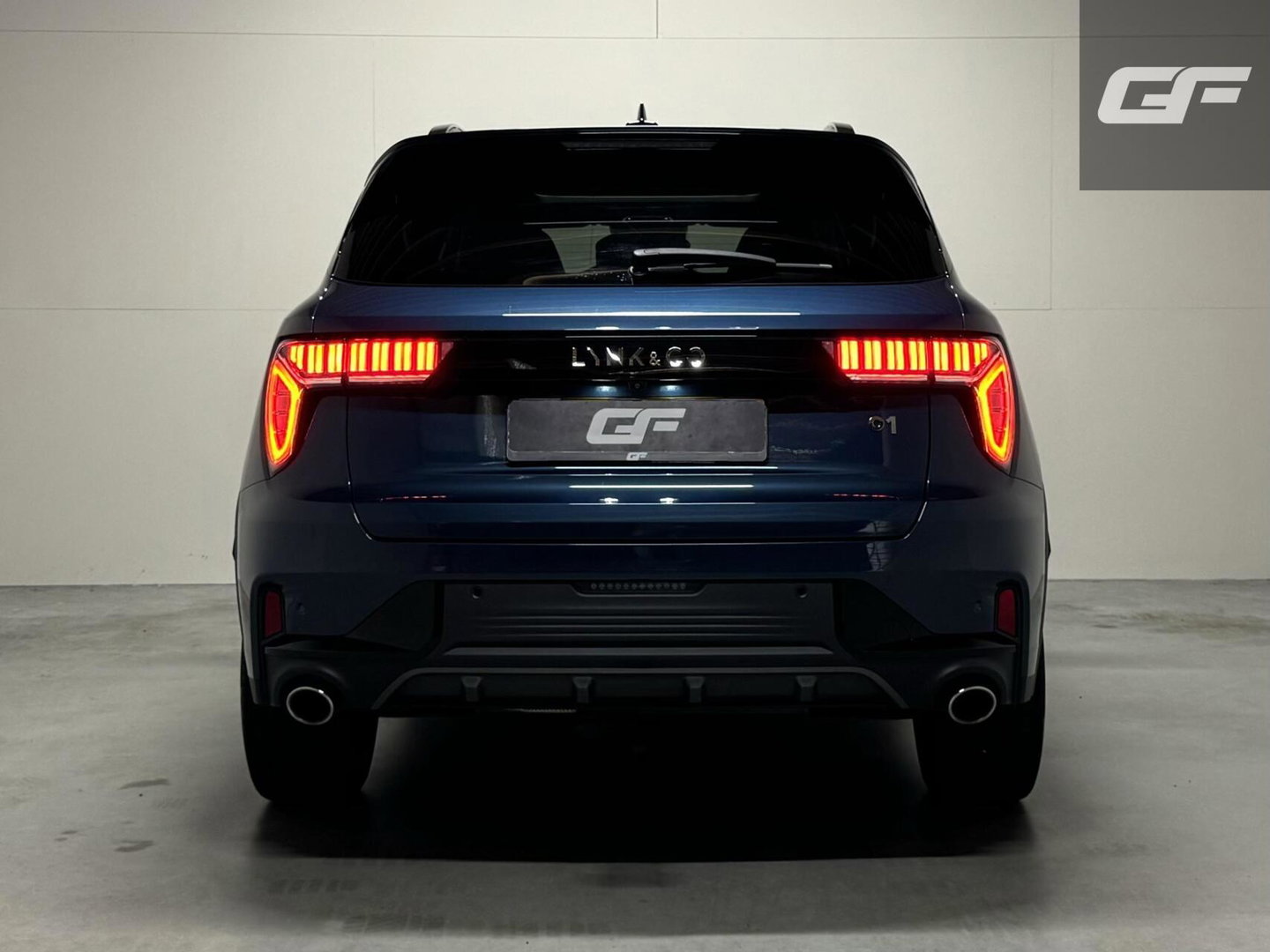 Lynk & Co 01 1.5 Plug-in Black Edition Pano Sfeer. CarPlay 360°