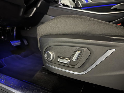 Lynk & Co 01 1.5 Plug-in Black Edition Pano Sfeer. CarPlay 360°