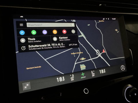 Lynk & Co 01 1.5 Plug-in Black Edition Pano Sfeer. CarPlay 360°