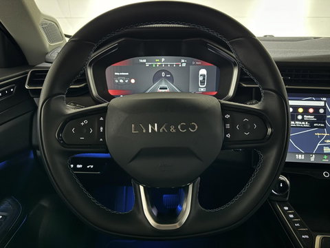 Lynk & Co 01 1.5 Plug-in Black Edition Pano Sfeer. CarPlay