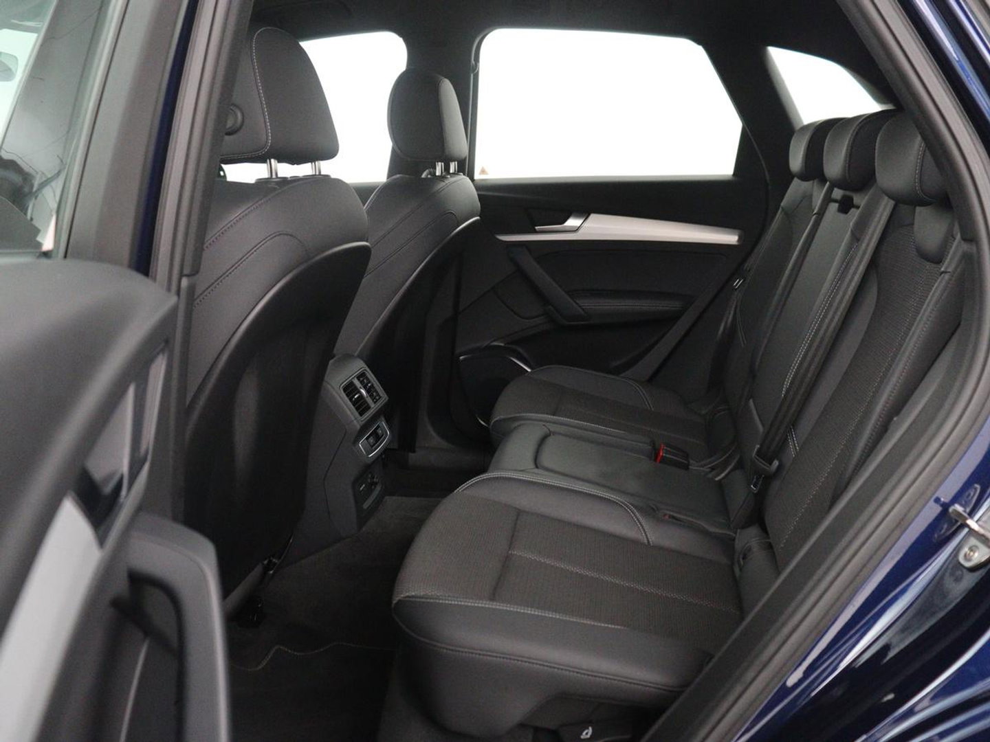 Audi Q5 50 TFSI e S edition | SOH 83,1% | Half leder | Stoelverwarming | Drive select | Adaptive cruise | Navigatie | Carplay | 360 camera | Park assist | Climate control | Elektrische achterklep