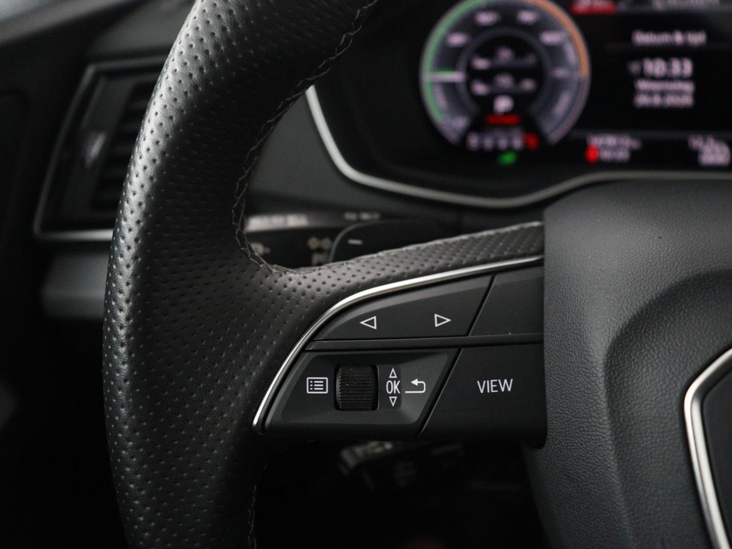 Audi Q5 50 TFSI e S edition | SOH 83,1% | Half leder | Stoelverwarming | Drive select | Adaptive cruise | Navigatie | Carplay | 360 camera | Park assist | Climate control | Elektrische achterklep