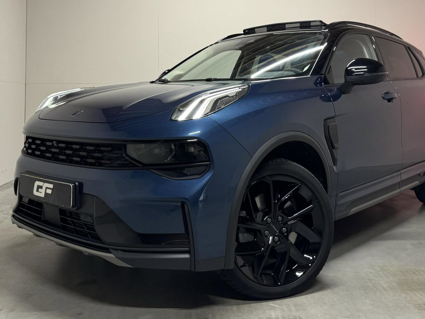 Lynk & Co 01 1.5 Plug-in Black Edition Pano Sfeer. CarPlay 360°