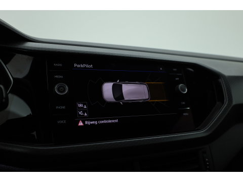 Volkswagen T-Cross 1.0 TSI R-Line DSG | Rijklaar | Digi. Cockpit | Apple CarPlay | Stoelverw. | PDC | Dodehoekdet. | Adapt. Cruise