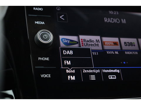 Volkswagen T-Cross 1.0 TSI R-Line DSG | Rijklaar | Digi. Cockpit | Apple CarPlay | Stoelverw. | PDC | Dodehoekdet. | Adapt. Cruise