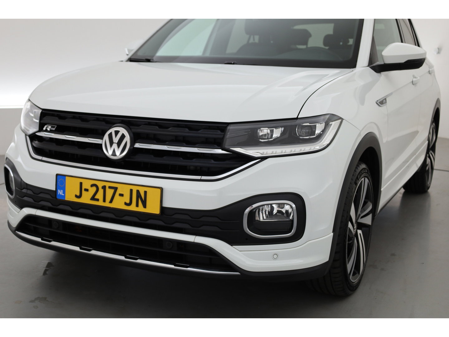 Volkswagen T-Cross 1.0 TSI R-Line DSG | Rijklaar | Digi. Cockpit | Apple CarPlay | Stoelverw. | PDC | Dodehoekdet. | Adapt. Cruise