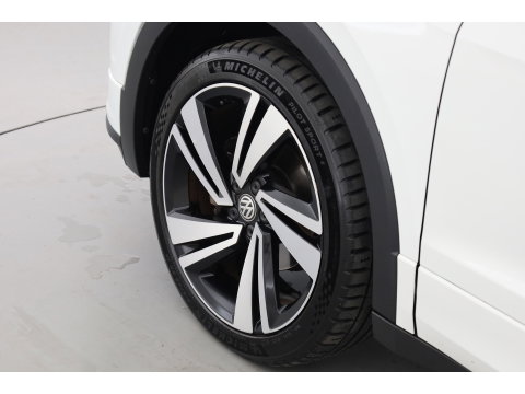 Volkswagen T-Cross 1.0 TSI R-Line DSG | Rijklaar | Digi. Cockpit | Apple CarPlay | Stoelverw. | PDC | Dodehoekdet. | Adapt. Cruise