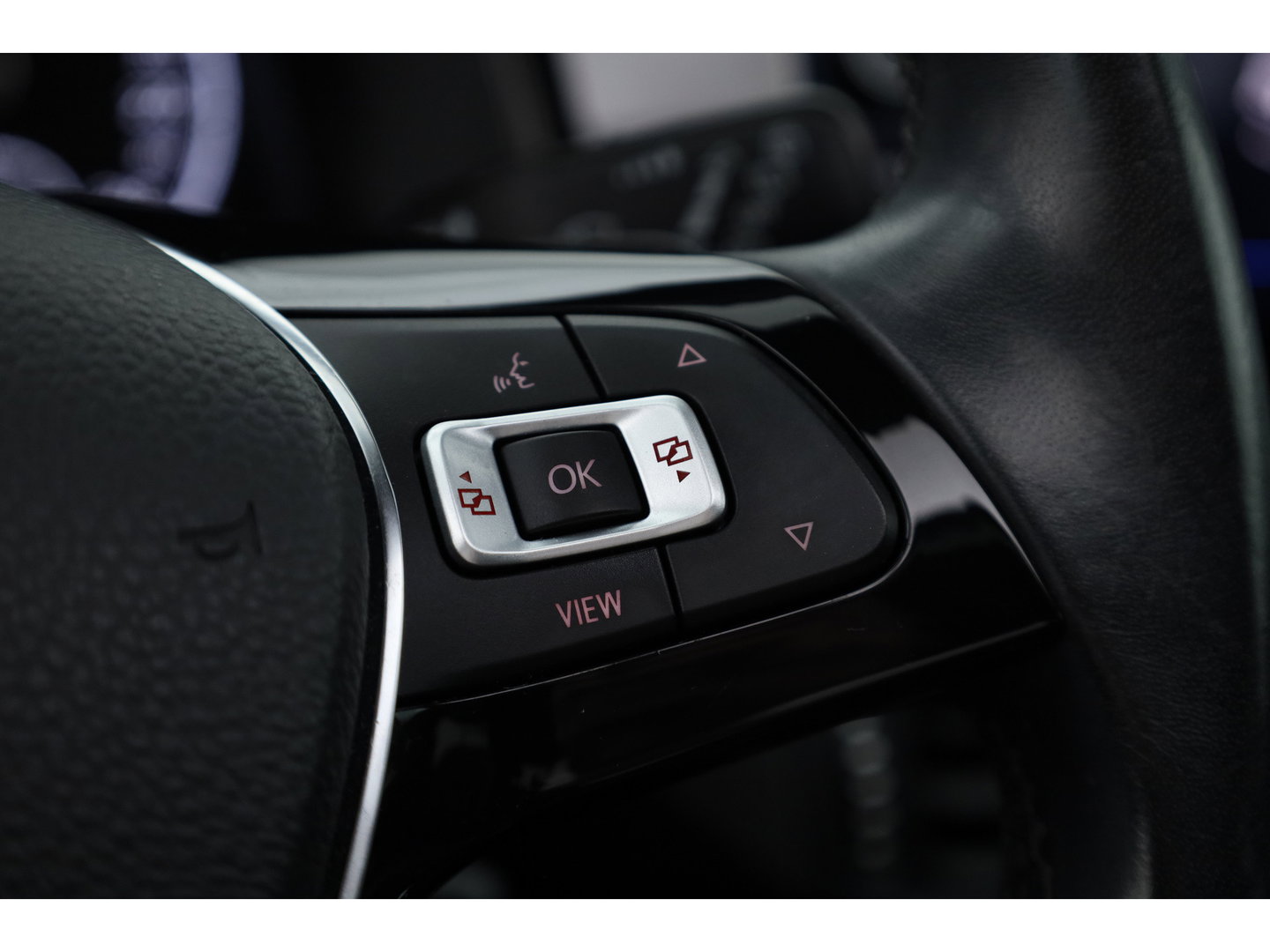 Volkswagen Polo 1.0 TSI Highline DSG | Rijklaar!! | Pano | Camera + PDC | Navi | Stoelverw. | Bluetooth | All Seasons