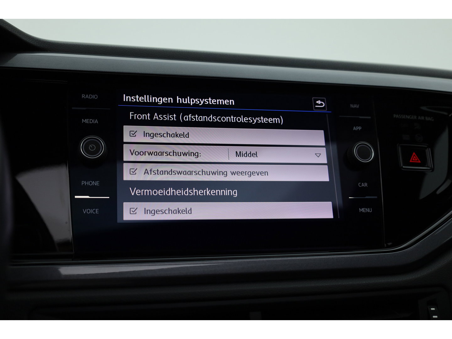 Volkswagen Polo 1.0 TSI Highline DSG | Rijklaar!! | Pano | Camera + PDC | Navi | Stoelverw. | Bluetooth | All Seasons