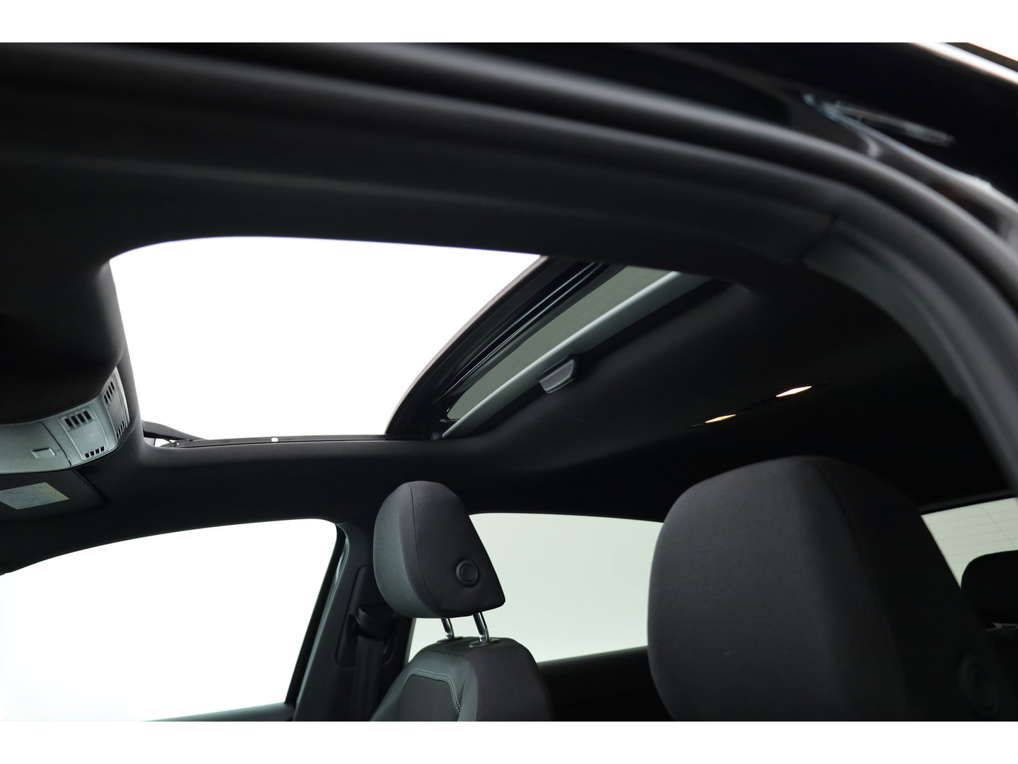 Volkswagen Polo 1.0 TSI Highline DSG | Rijklaar!! | Pano | Camera + PDC | Navi | Stoelverw. | Bluetooth | All Seasons