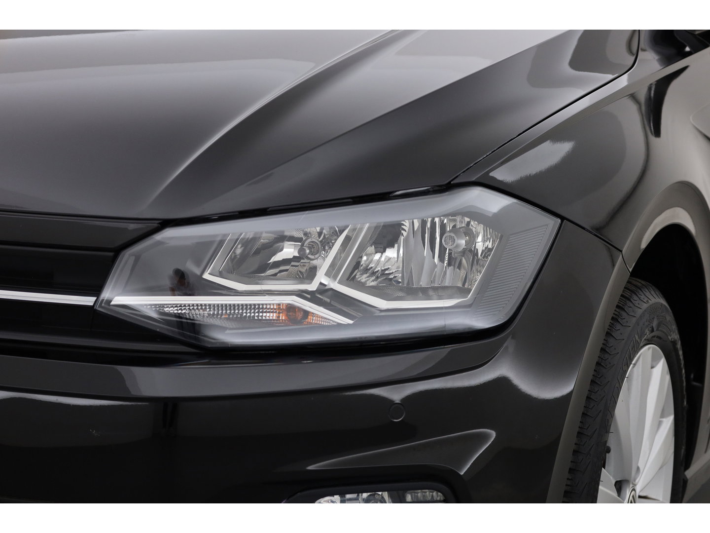 Volkswagen Polo 1.0 TSI Highline DSG | Rijklaar!! | Pano | Camera + PDC | Navi | Stoelverw. | Bluetooth | All Seasons