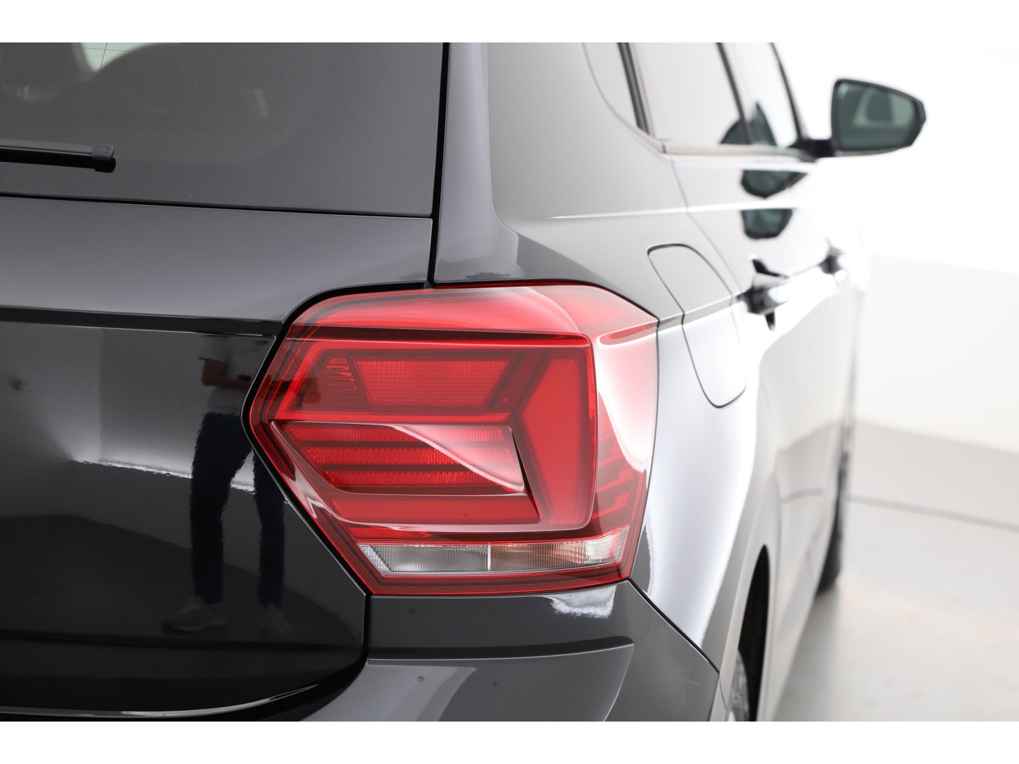 Volkswagen Polo 1.0 TSI Highline DSG | Rijklaar!! | Pano | Camera + PDC | Navi | Stoelverw. | Bluetooth | All Seasons