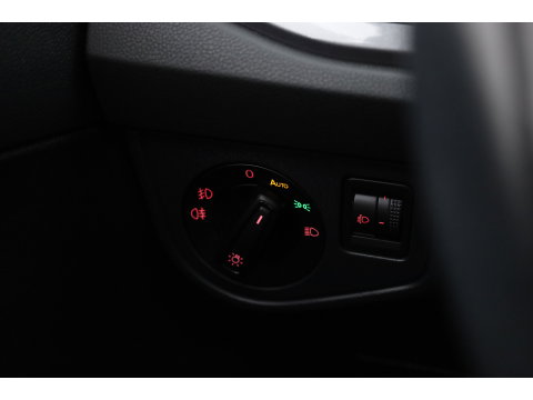 Volkswagen Polo 1.0 TSI Highline DSG | Rijklaar!! | Pano | Camera + PDC | Navi | Stoelverw. | Bluetooth | All Seasons