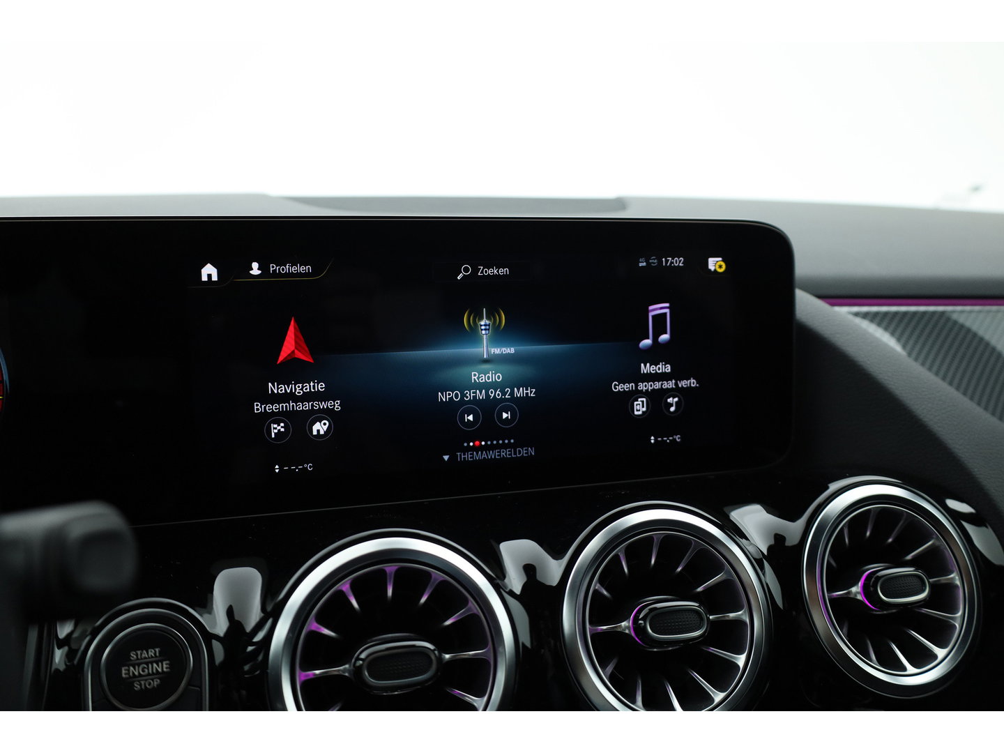 Mercedes-Benz GLA 200 AMG Line | Rijklaar! | Cruise Contr. | Camera | Trekhaak | Navi | Lane Assist | LED | Keyless | 19''