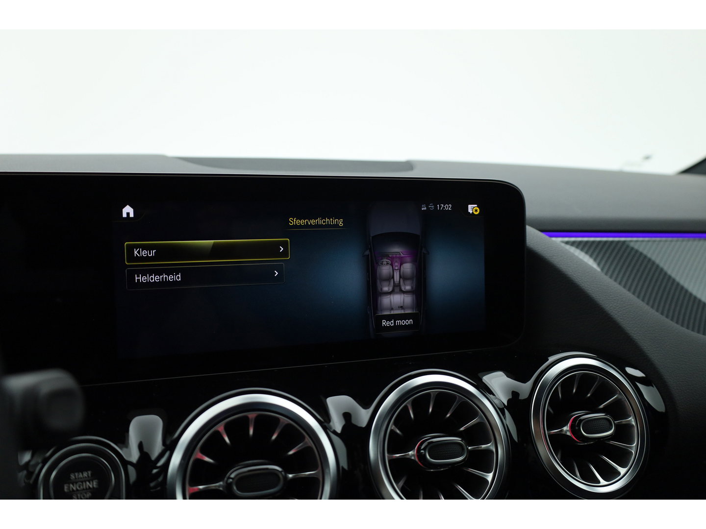 Mercedes-Benz GLA 200 AMG Line | Rijklaar! | Cruise Contr. | Camera | Trekhaak | Navi | Lane Assist | LED | Keyless | 19''