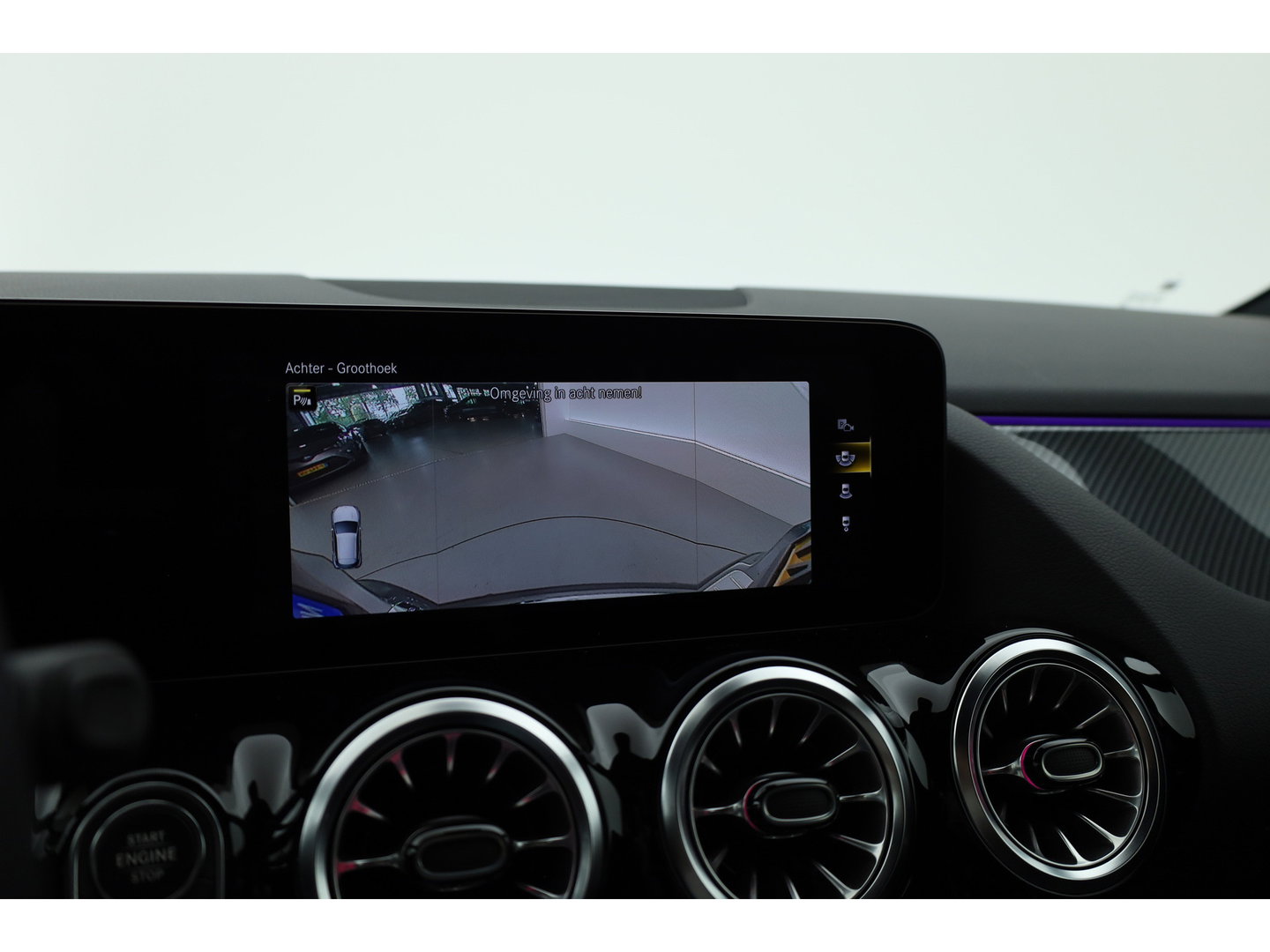 Mercedes-Benz GLA 200 AMG Line | Rijklaar! | Cruise Contr. | Camera | Trekhaak | Navi | Lane Assist | LED | Keyless | 19''