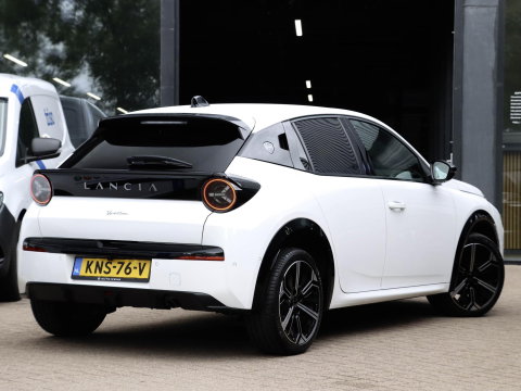 Lancia Ypsilon 1.2 Turbo Hybrid LX Automaat | Adaptive Cruise | Camera | Navigatie