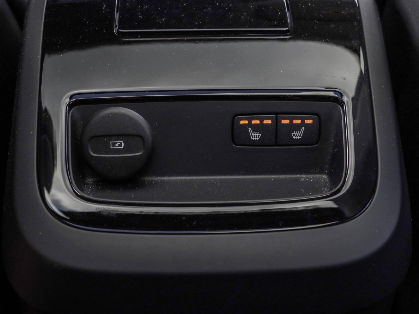 Volvo V60 T6 AWD Ultra Bright Bowers & Wilkins 360 Stoelvent. Massage Trekh. Akoestisch glas SOH 102%
