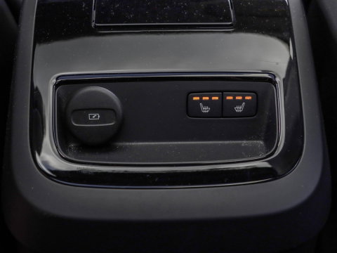 Volvo V60 T6 AWD Ultra Bright Bowers & Wilkins 360 Stoelvent. Massage Trekh. Akoestisch glas SOH 102%