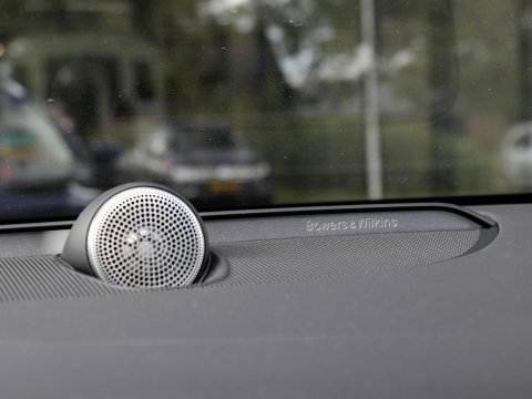 Volvo V60 T6 AWD Ultra Bright Bowers & Wilkins 360 Stoelvent. Massage Trekh. Akoestisch glas SOH 102%