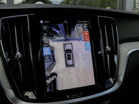 Volvo V60 T6 AWD Ultra Bright Bowers & Wilkins 360 Stoelvent. Massage Trekh. Akoestisch glas SOH 102%