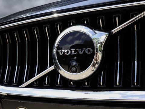 Volvo V60 T6 AWD Ultra Bright Bowers & Wilkins 360 Stoelvent. Massage Trekh. Akoestisch glas SOH 102%