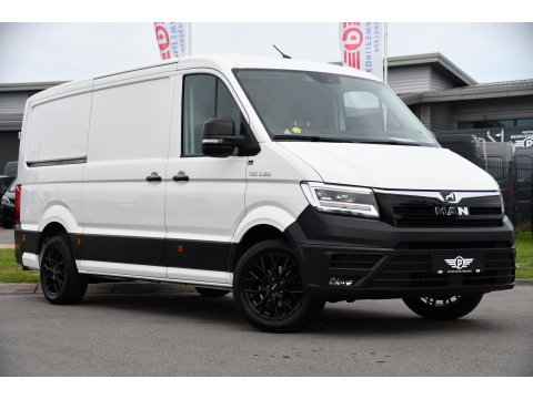 MAN TGE 3.180 35 2.0 L3H2 PB Edition Full Options! Adaptieve Cruise, Camera, Carplay, LED, 177pk, Automaat, Stoelverwarming, Multimedia, Geveerde stoel, Uniek!