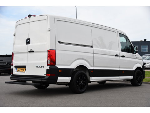 MAN TGE 3.180 35 2.0 L3H2 PB Edition Full Options! Adaptieve Cruise, Camera, Carplay, LED, 177pk, Automaat, Stoelverwarming, Multimedia, Geveerde stoel, Uniek!